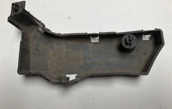Nissan Almera N16 Front bumper mounting bracket 62222BN700