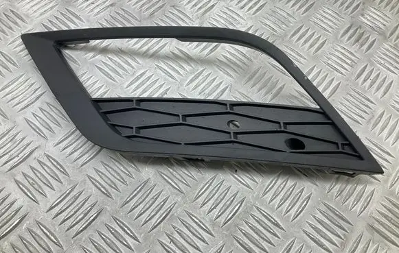 Seat Leon (5F) Front fog light trim/grill 5F0853665A