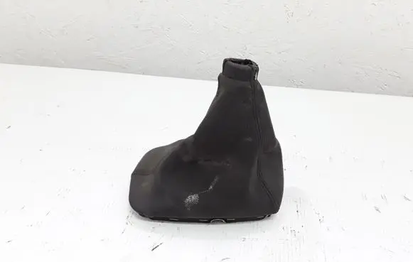 Skoda Fabia Mk1 (6Y) Gear lever shifter trim leather/knob 6Y0711113Q 495215683