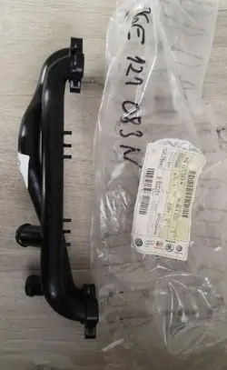Audi A3 S3 A3 Sportback 8P Engine coolant pipe/hose 06e121083n