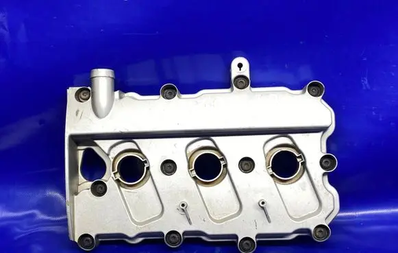 Audi A6 S6 C6 4F Rocker cam cover 06E103472L