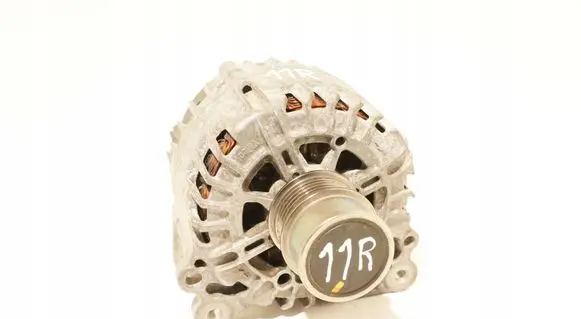 Volkswagen Golf VII Generator/alternator 04C903023 K 140A