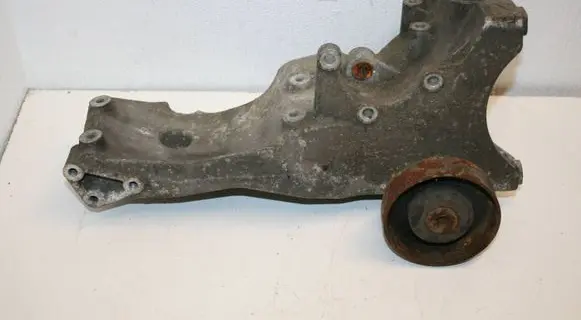 Audi A4 S4 B6 8E 8H Generator/alternator bracket 06B903143L