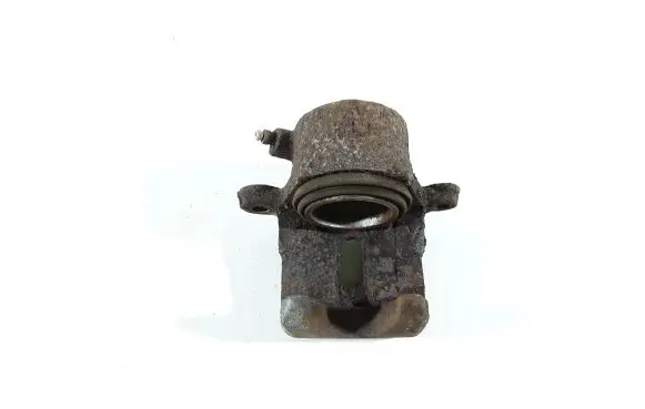 Suzuki XL7 I Front brake caliper 36K
