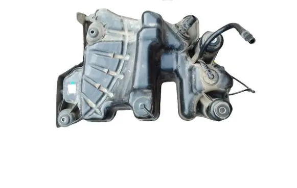 Renault Kadjar AdBlue liquid reservoir 940016575