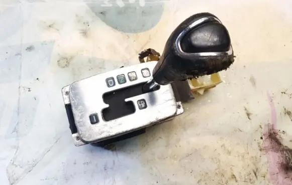 Hyundai Sonata Gear shifter/selector