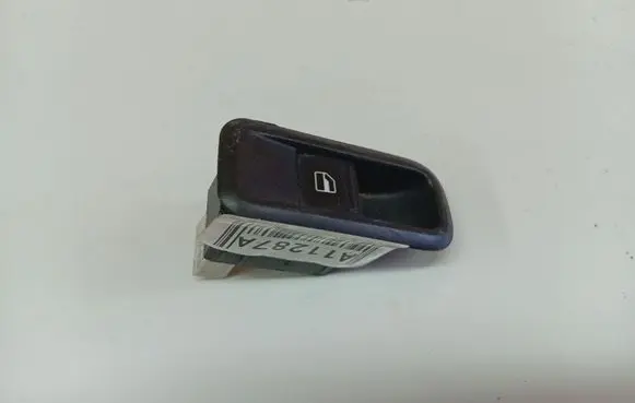 Skoda Fabia Mk2 (5J) Electric window control switch 5J0867435
