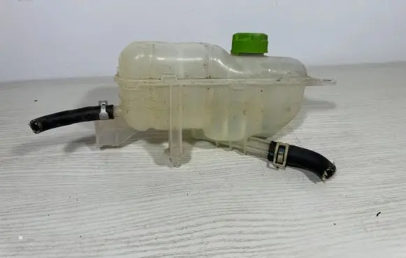 Suzuki SX4 S-Cross Coolant expansion tank/reservoir 1793074S