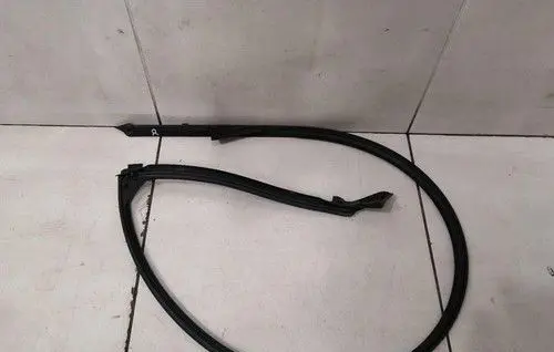 Mercedes-Benz C W205 Front door rubber seal A2056730298