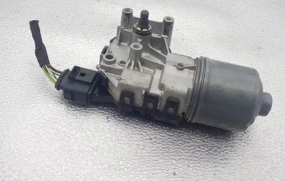 Volkswagen Polo IV 9N3 Wiper motor 6R2955119 0390241552