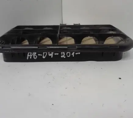 Audi A8 S8 D4 4H Quarter panel pressure vent 4E0819181C
