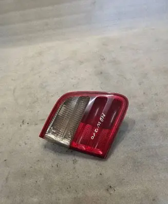 Mercedes-Benz E W210 Tailgate rear/tail lights