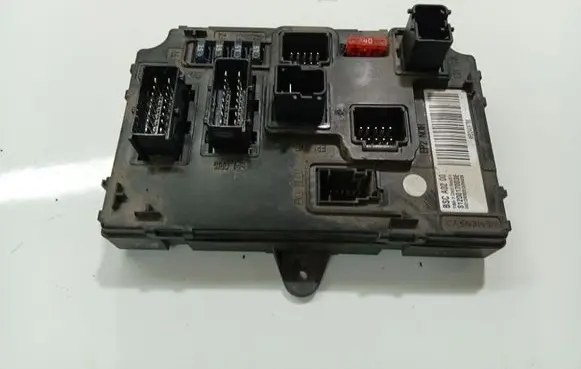 Peugeot 407 Comfort/convenience module 9652409780