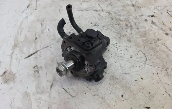 Saab 9-3 Ver2 Fuel injection high pressure pump 0445010184