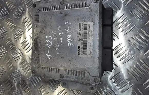 Renault Espace III Engine control unit/module 0281001999 HOM7700104407 8200239684