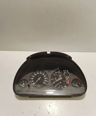 BMW 5 E39 Speedometer (instrument cluster) 62118372361 110008735027 8372361