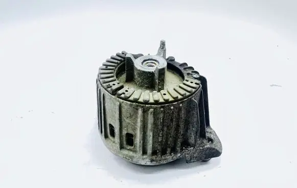Mercedes-Benz C W204 Engine mount bracket A2122404117 36186510