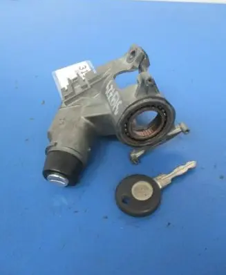 Volkswagen PASSAT B3 Ignition lock