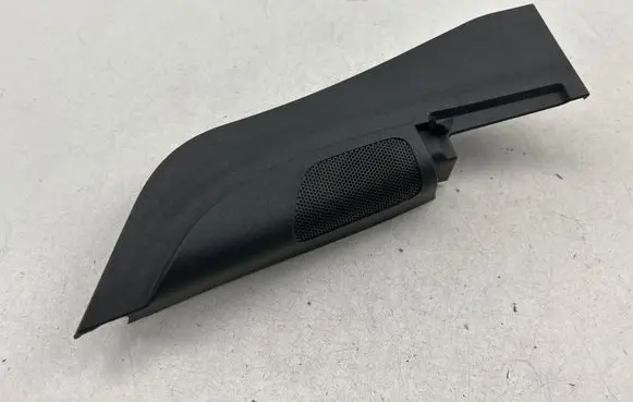 Front door high frequency speaker