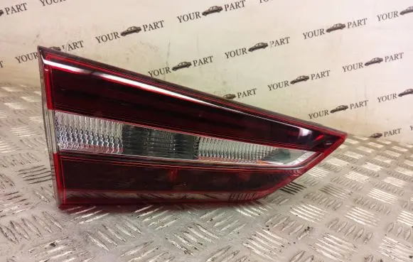 Opel Grandland X Tailgate rear/tail lights yp00016380