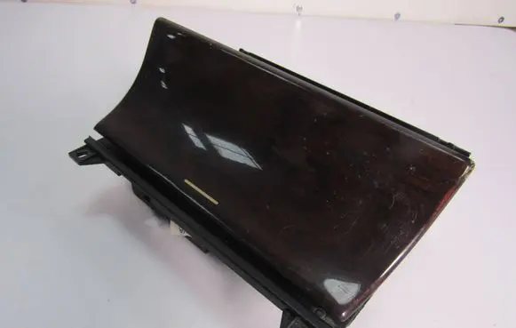 Mercedes-Benz E W210 Ashtray (front) a2106830110-merc2