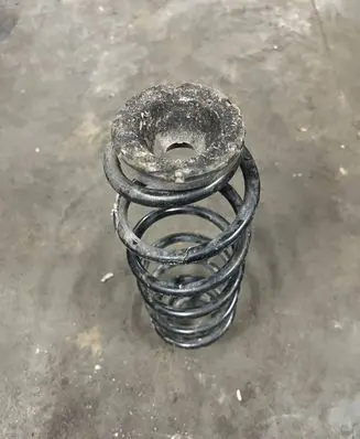 Volkswagen Golf IV Rear coil spring