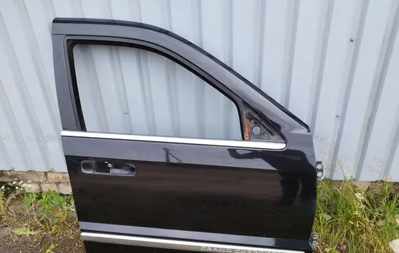 Jeep Grand Cherokee (WK) Front door