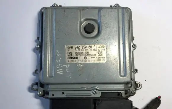 Mercedes-Benz E W211 Engine control unit/module A6421500891 0281012790