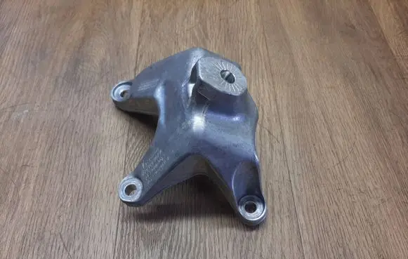 Porsche Macan (95B) Engine mounting bracket 95B199307A