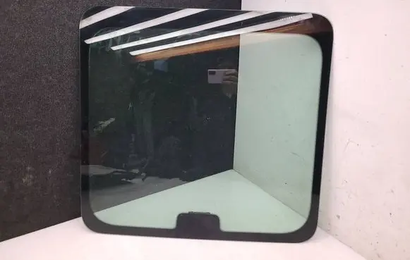 Mercedes-Benz Sprinter W906 Loading door trunk window/glass DOT211M75AS2 43R000016 E000191