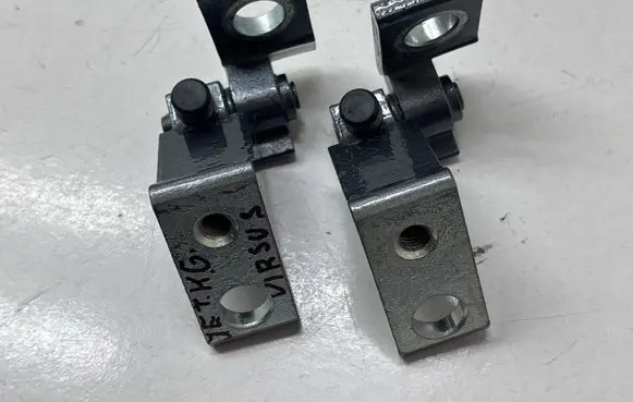 Volkswagen Jetta VII Rear door hinge set 1122000