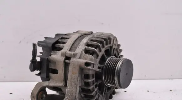 Opel Mokka X Generator/alternator 13597226