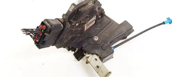 Ford Mondeo MK IV Front door lock 6M2AR21813EC 6M2A-R21813-EC