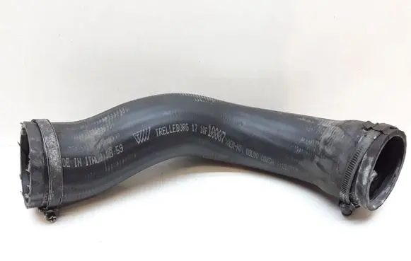 Volvo V70 Intercooler hose/pipe 31293511