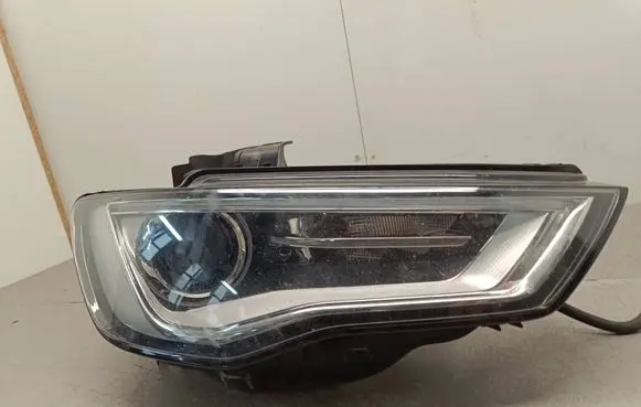Audi A3 S3 8V Headlight/headlamp 8V0941006A 1LL01074024