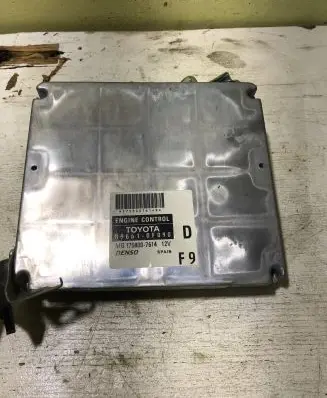 Toyota Corolla Verso AR10 Engine control unit/module 896610F090 1758007614 MB1758007614