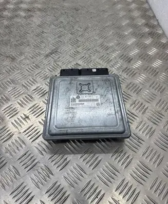 Volkswagen Golf VI Engine control unit/module 03L907425C 5WP42902AA