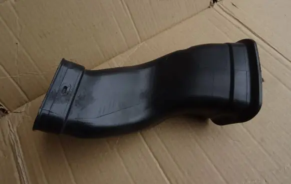 Volvo XC90 Air intake duct part 31370228