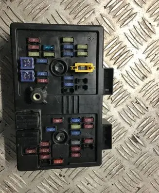 Chevrolet Captiva Fuse module