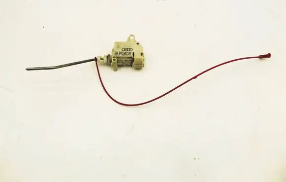 Audi A3 S3 8P Fuel tank cap lock 8P4862153 3B0959781