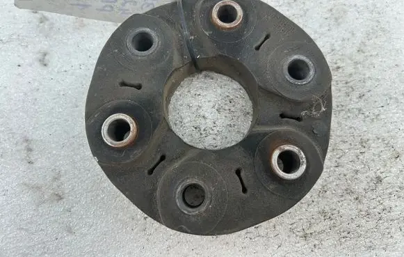 Jaguar XJ X350 Rear prop shaft donut coupling/joint 250215 SGF GAG03001