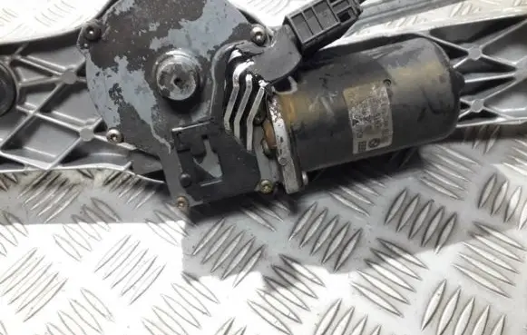 BMW 5 E39 Wiper motor 8360603 404202