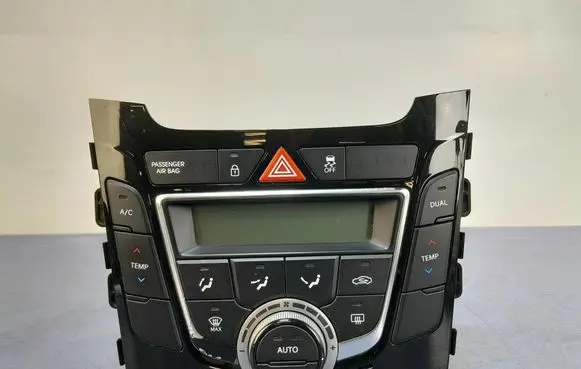 Hyundai i30 Climate control unit 97250A6521