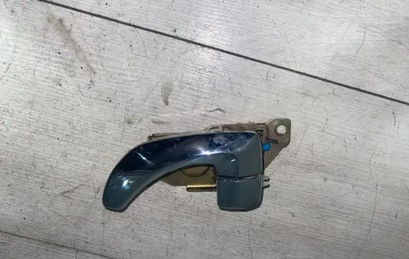 KIA Sorento Rear door interior handle