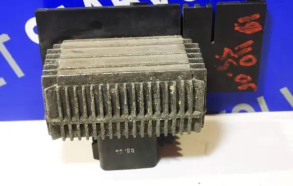 Saab 9-3 Ver1 Glow plug pre-heat relay 55354141