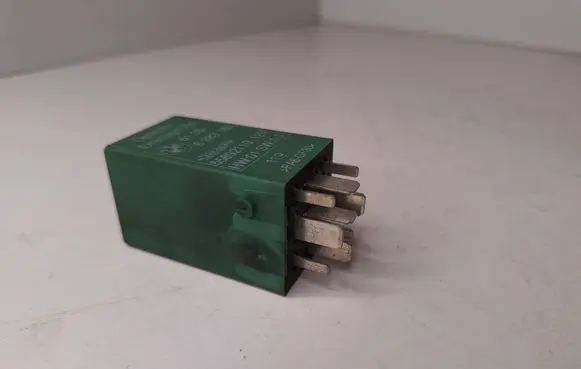 BMW 7 E38 Other relay 8383185 55892110