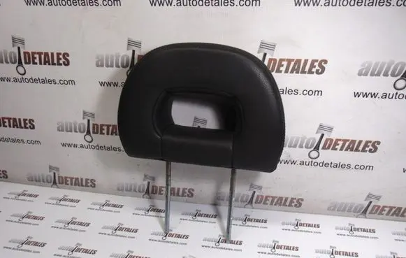 Mitsubishi Outlander Rear seat headrest 