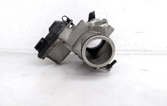 Land Rover Range Rover Evoque L538 EGR valve G4D35H273BB 296151581