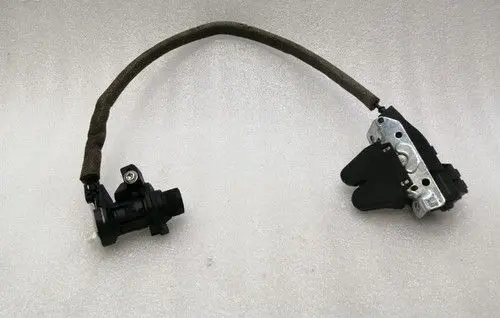Mercedes-Benz E C207 W207 Tailgate boot lock/latch motor A2047500185