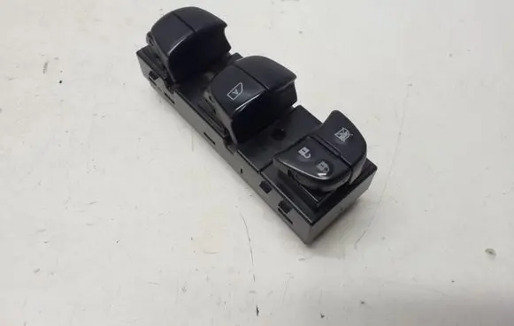Nissan Juke I F15 Electric window control switch 254011KK0A